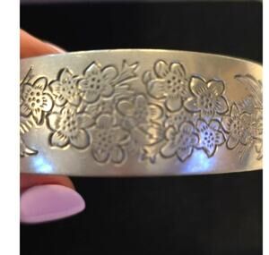 Vintage Signed Kirk Stieff Handmade Larkspur 900-7 Pewter Wide Cuff Bracelet